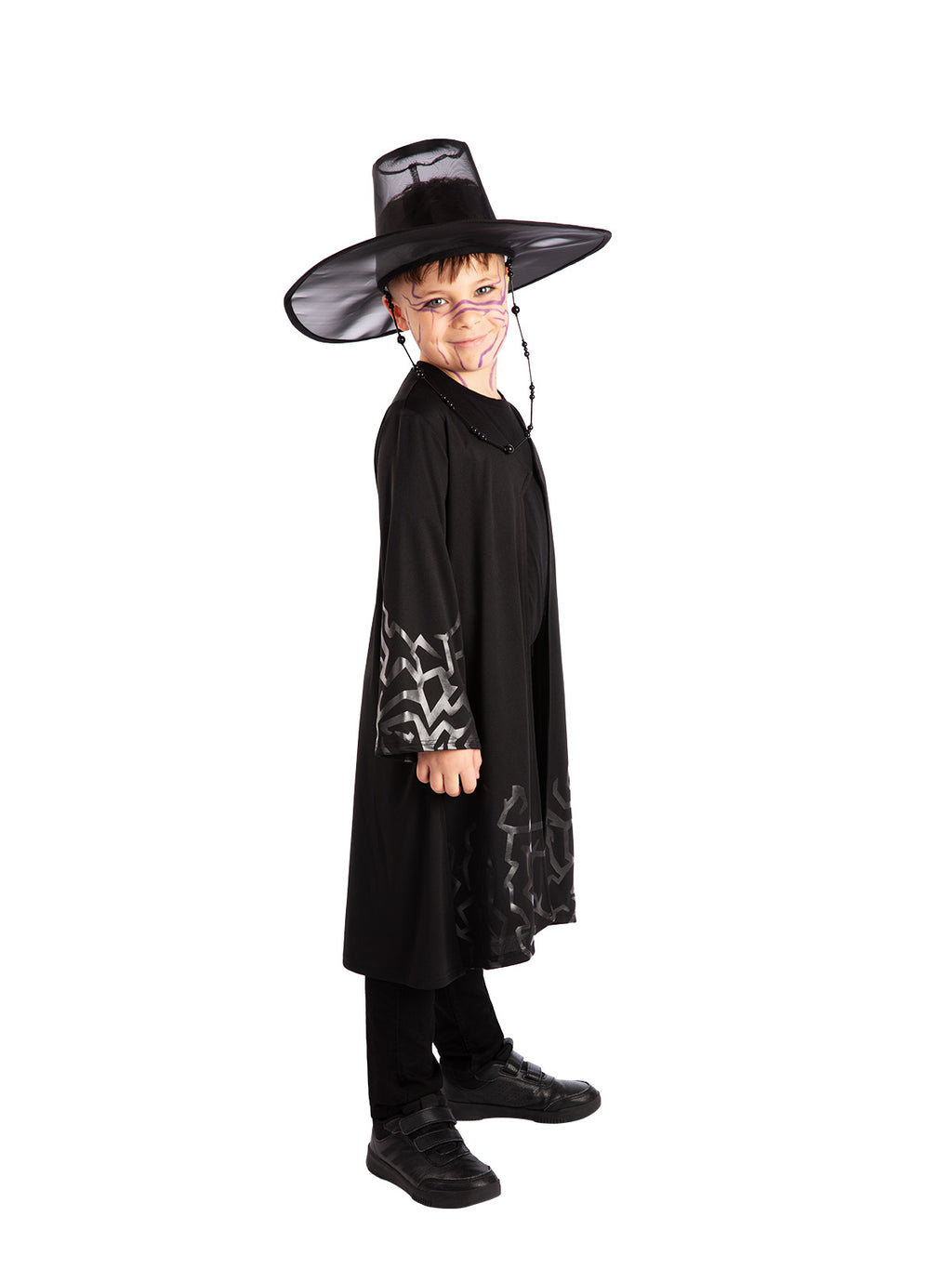 Side view of the Jinu Demon costume with a long black robe and wide-brimmed hat with beaded edge
